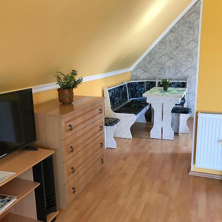 Kamilla Apartman Fonyód Eksteriør billede